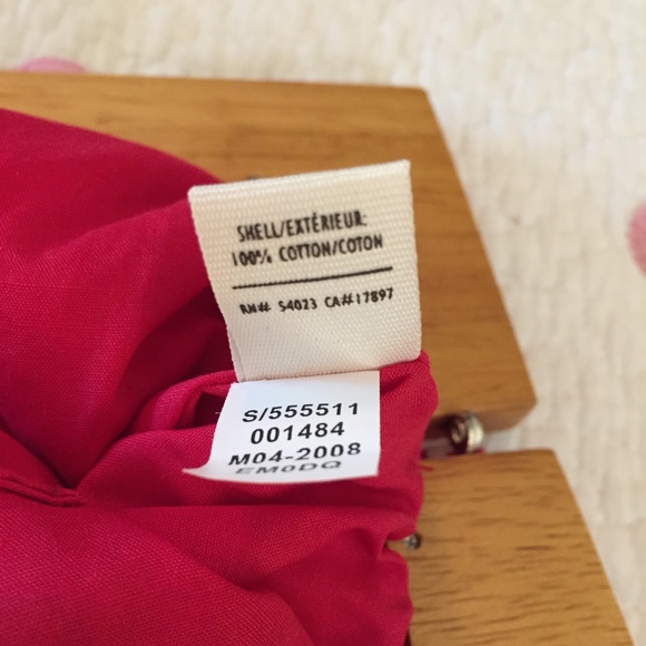 4/$20 Old Navy Red & White Clutch Wooden Handle - Picture 4 of 5